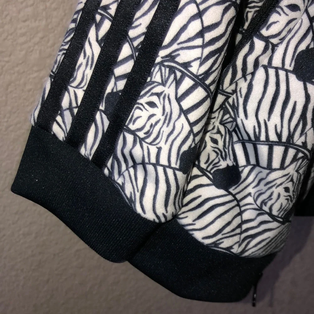 Adidas Zebra 🦓 Girls Jacket - Picture 5 of 16